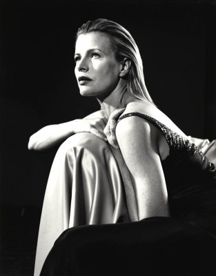 Kim Basinger pic #1317346