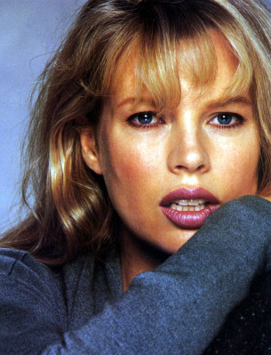 Kim Basinger pic #253922