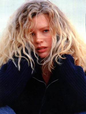 Kim Basinger pic #252948