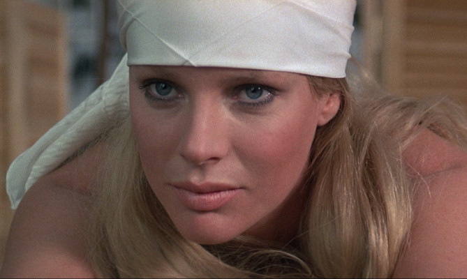 Kim Basinger pic #273751