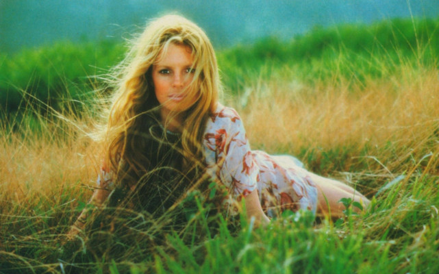 Kim Basinger pic #274159