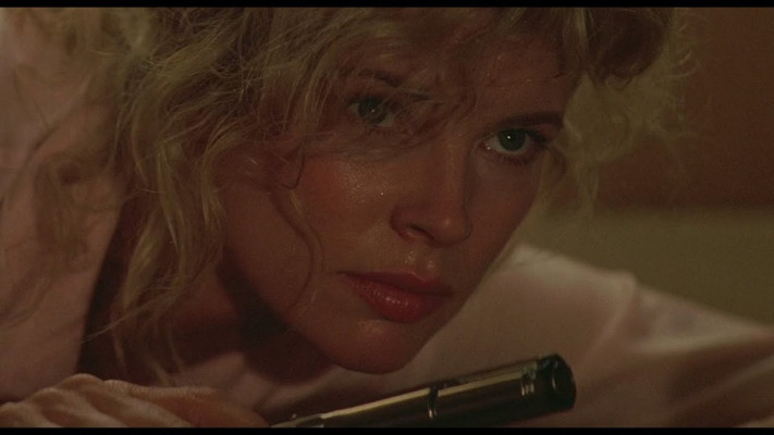 Kim Basinger pic #1314638