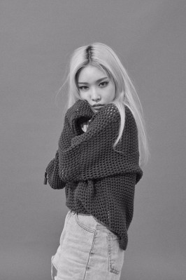 photo 9 in Kim Chung Ha         gallery [id1274392] 2021-10-15 00:00:00