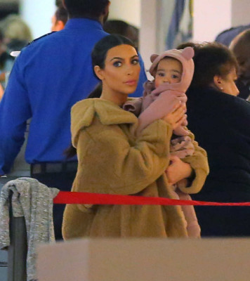 Kim Kardashian pic #676174