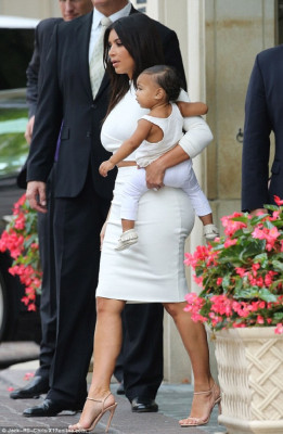 Kim Kardashian pic #725415