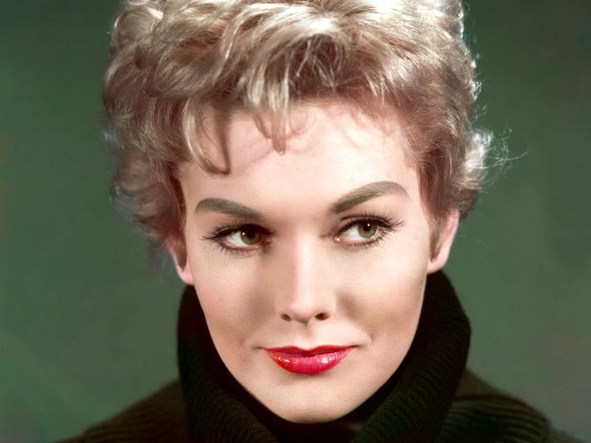 Kim Novak pic #236222