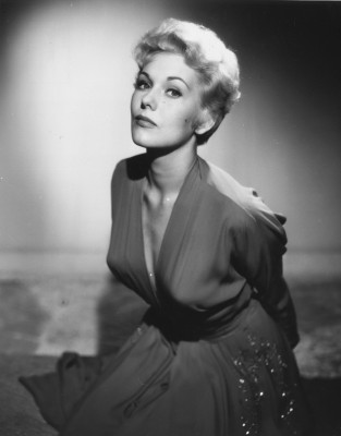 photo 9 in Kim Novak gallery [id430919] 2011-12-19 00:00:00