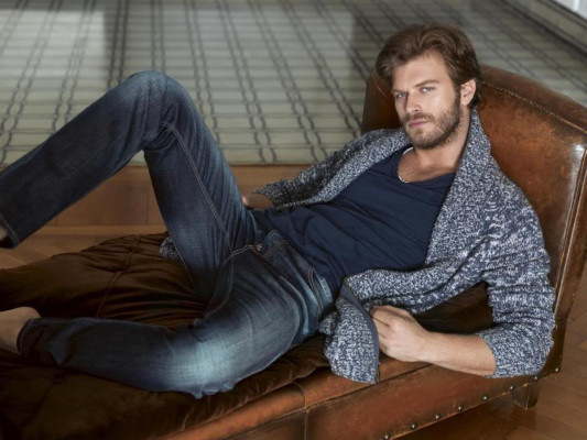 Kivanc Tatlitug pic #547067
