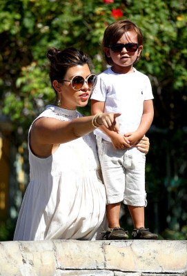 Kourtney Kardashian pic #492962