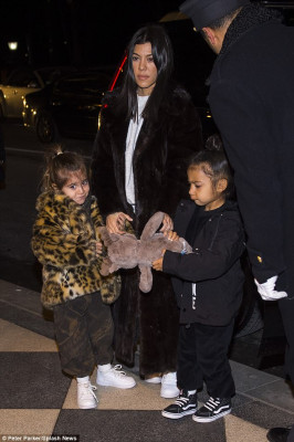 photo 15 in Kourtney Kardashian gallery [id1005171] 2018-02-04 00:00:00