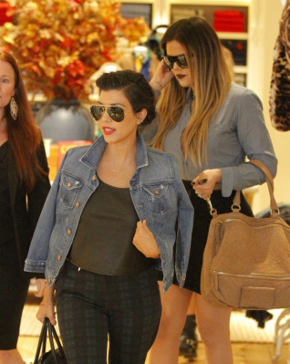 photo 27 in Kardashian gallery [id642101] 2013-10-24 00:00:00
