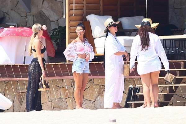 Kourtney Kardashian pic #1062089