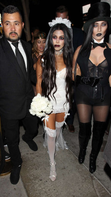 Kourtney Kardashian pic #889598