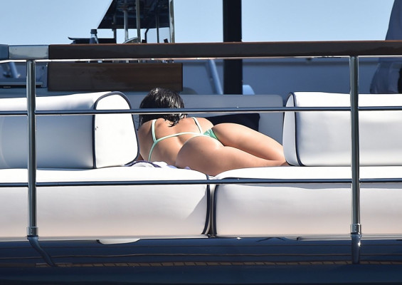 Kourtney Kardashian pic #1048369