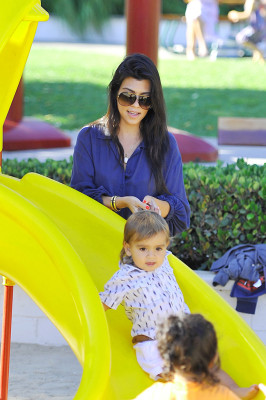 Kourtney Kardashian pic #400604