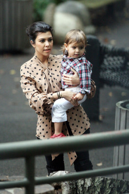 Kourtney Kardashian pic #415362