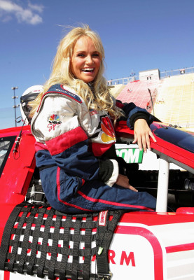 Kristin Chenoweth pic #229192