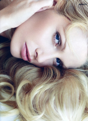 Kristy Hume pic #242012