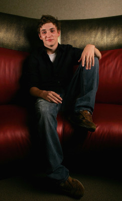Kyle Gallner pic #306036
