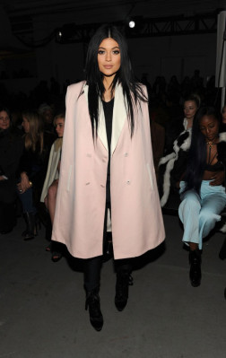 Kylie Jenner pic #760798