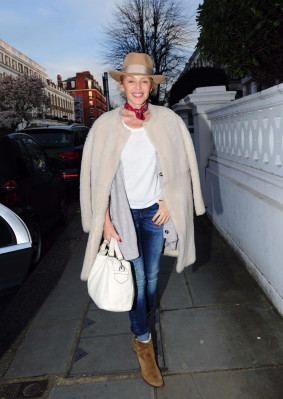 photo 24 in Kylie Minogue gallery [id1207435] 2020-03-20 00:00:00