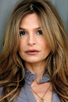 photo 9 in Kyra Sedgwick gallery [id286463] 2010-09-14 00:00:00