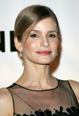 Kyra Sedgwick pic #344617