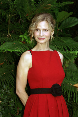 Kyra Sedgwick pic #287060