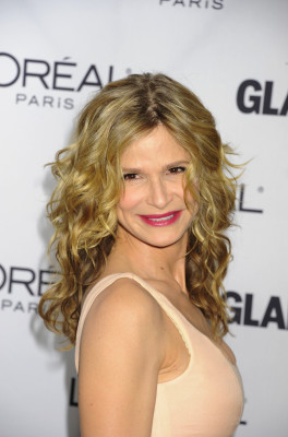 photo 26 in Kyra Sedgwick gallery [id304149] 2010-11-15 00:00:00