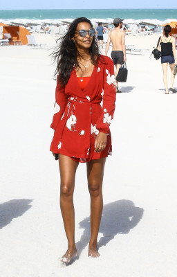 Lais Ribeiro pic #1012395