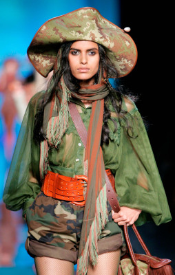Lakshimi Menon pic #244463