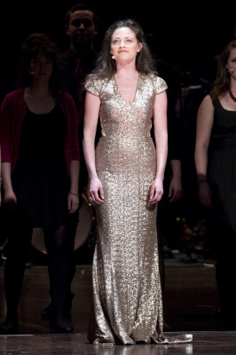 Lara Pulver pic #672275