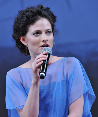 photo 7 in Lara Pulver gallery [id672204] 2014-02-24 00:00:00