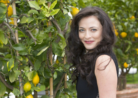 Lara Pulver pic #671694