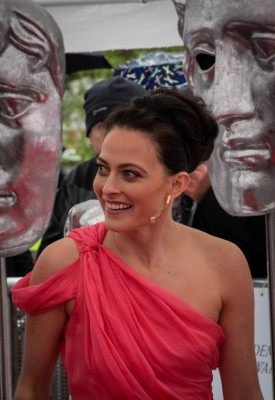 Lara Pulver pic #671396