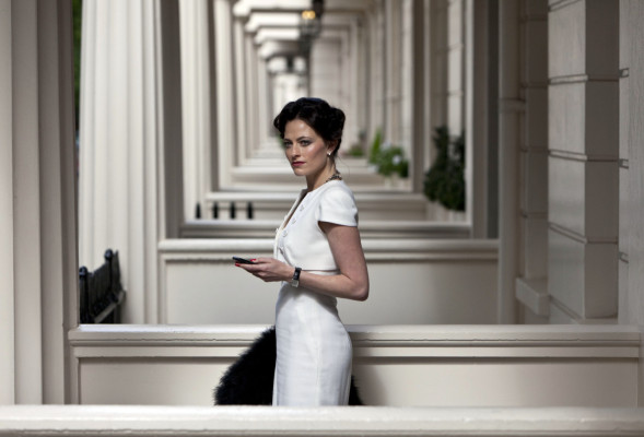 Lara Pulver pic #441032