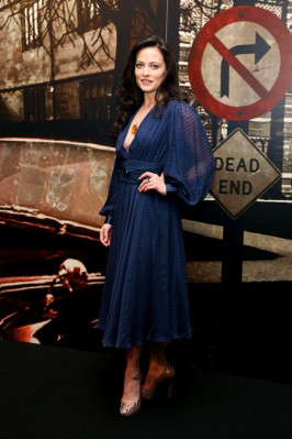 photo 21 in Lara Pulver gallery [id672051] 2014-02-24 00:00:00