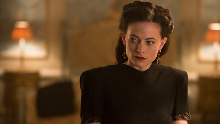 photo 8 in Lara Pulver gallery [id672485] 2014-02-24 00:00:00