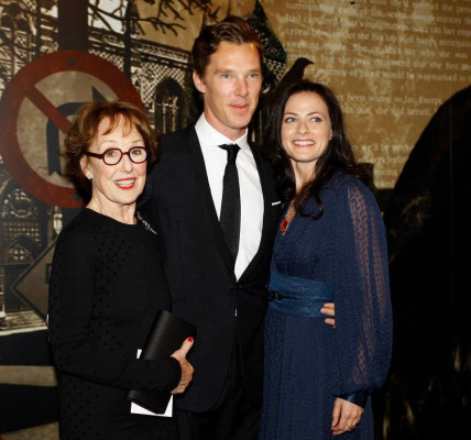 Lara Pulver pic #672046