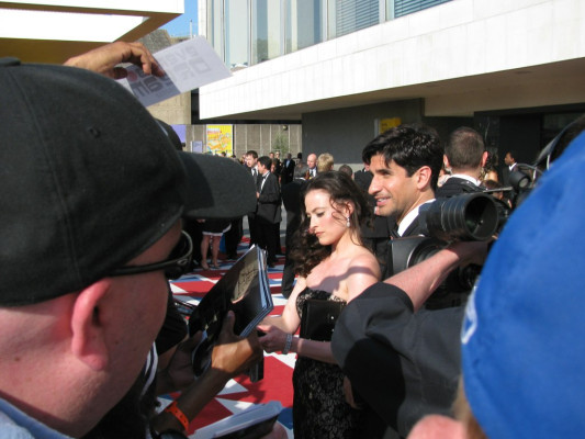 Lara Pulver pic #672242