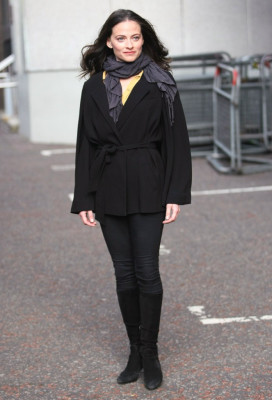 Lara Pulver pic #671670