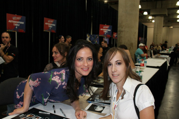 Lara Pulver pic #672070