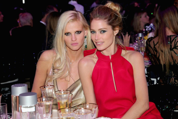 Lara Stone pic #777109