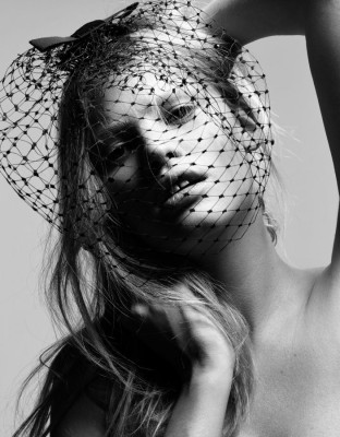 photo 19 in Lara Stone gallery [id131279] 2009-02-02 00:00:00