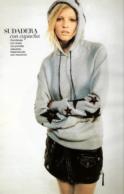 Lara Stone pic #213922