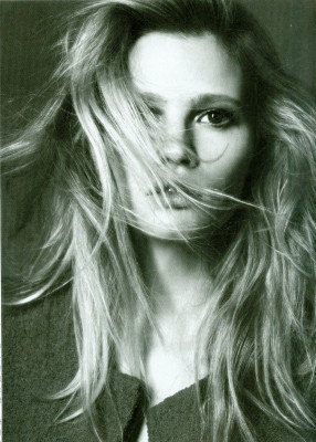 Lara Stone pic #516240