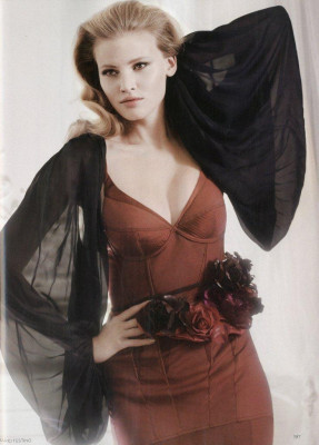 photo 11 in Lara Stone gallery [id230023] 2010-01-25 00:00:00