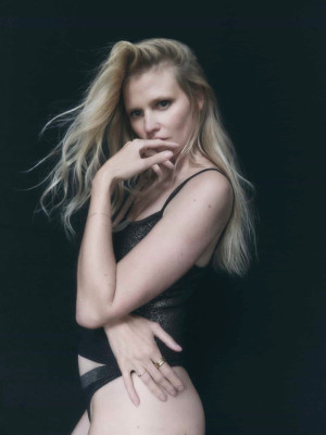 Lara Stone pic #1327821