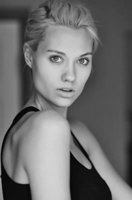 Laura James pic #788729