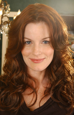 Laura Leighton pic #206338